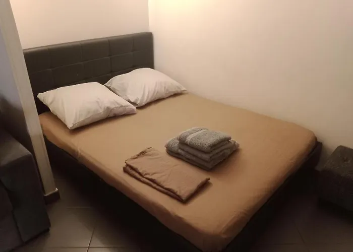 דירה Studio Centre Avec Terrasse מנטון